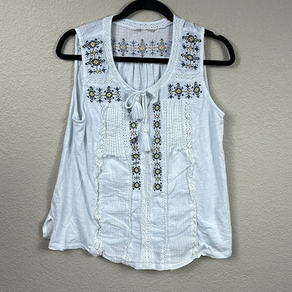 Lucky Brand Lace Eyelet Detail Top Sleeveless White Embroidered Sz XL - Picture 3 of 13